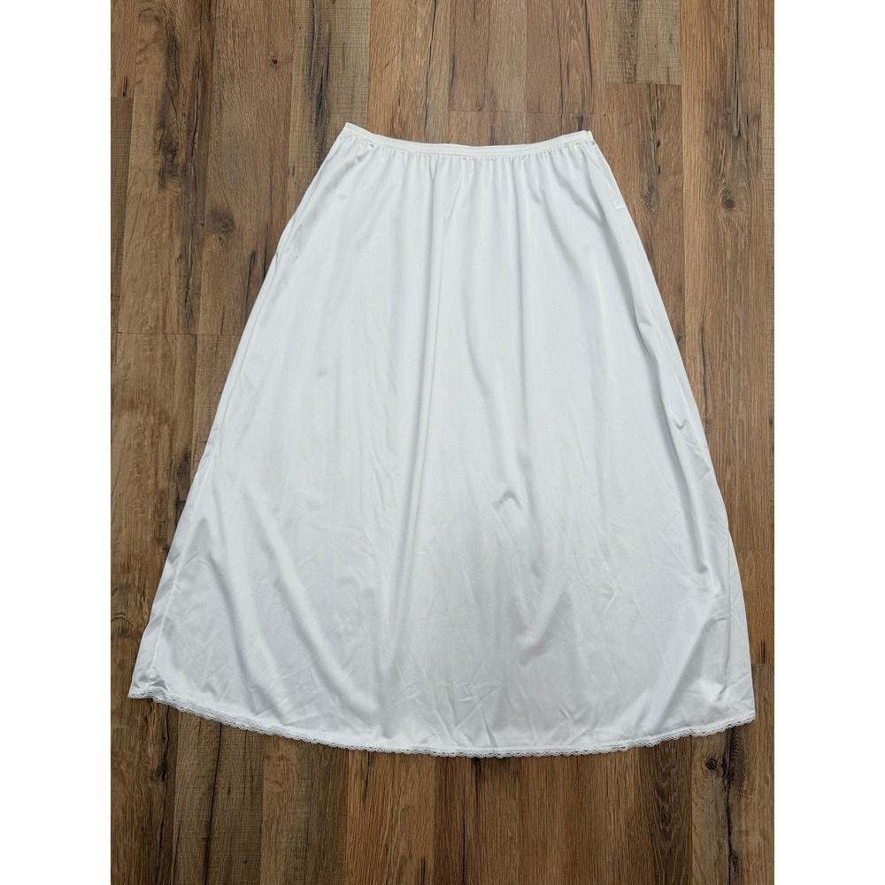 Vanity Fair White Nylon Full Slip Petticoat Lace Hem Vintage‎ Size M 28
